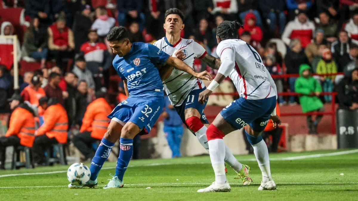 Unión y San Lorenzo empataron en un partido con final caliente