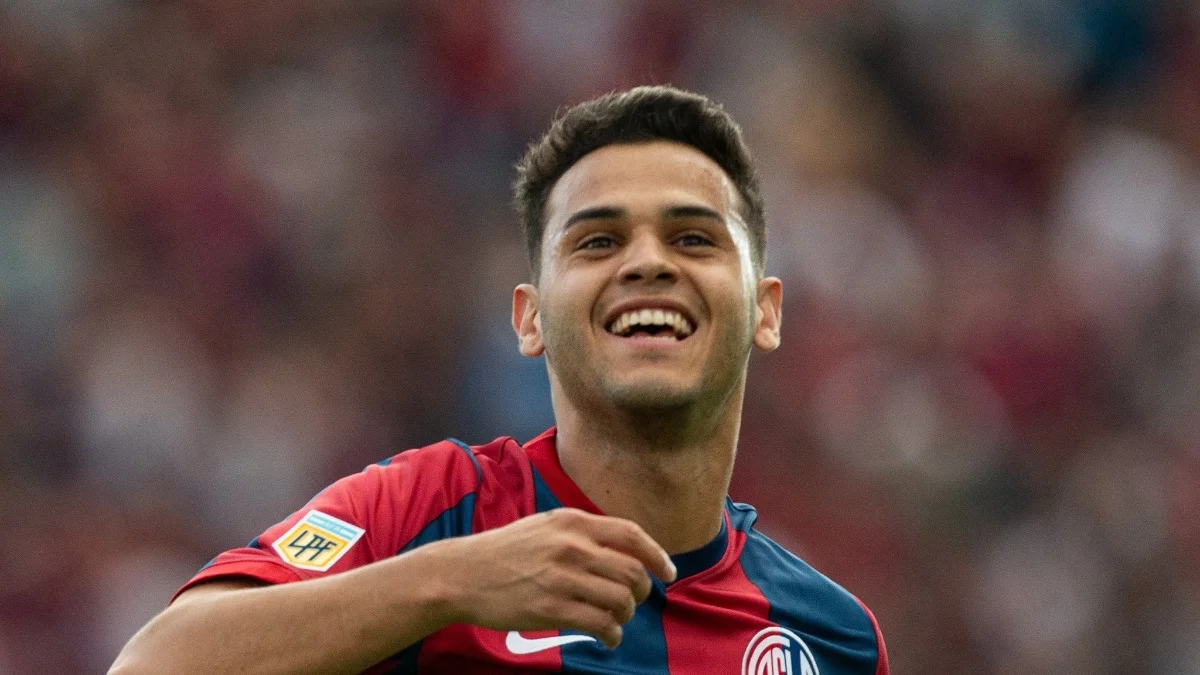San Lorenzo volvió al triunfo ante Sarmiento y no se baja de la pelea