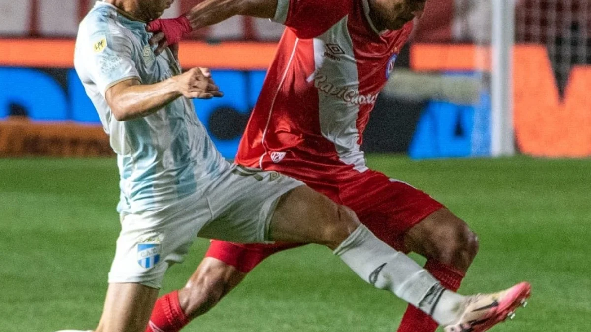 Argentinos Juniors y Atlético Tucumán no se sacaron ventajas en La Paternal