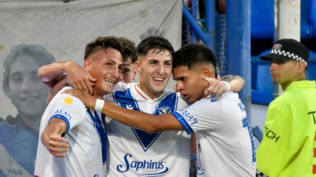 A la espera de Barros Schelotto, Vélez celebró ante San Martín de San Juan